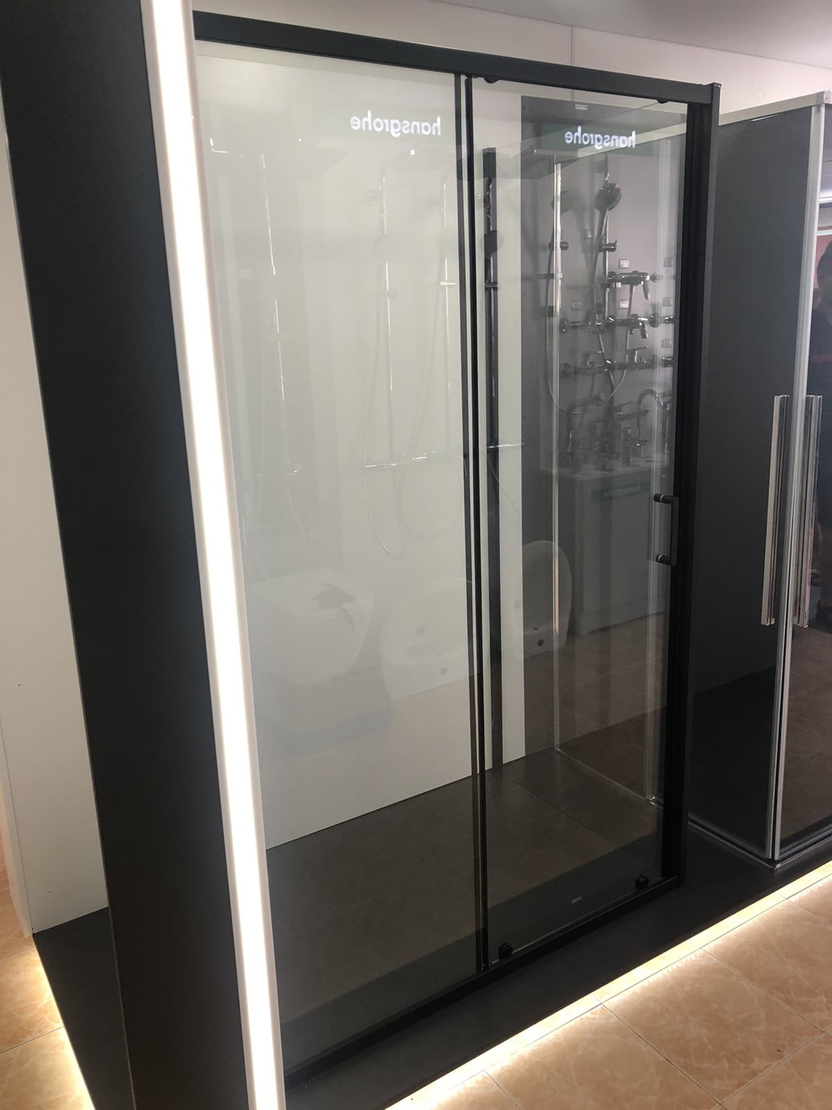 Dushova kabina Dusel EF-185B + EF181B Black Matt 1200x900x1900-3 Dushova kabina Dusel EF-185B + EF181B Black Matt 1200x900x1900-3
